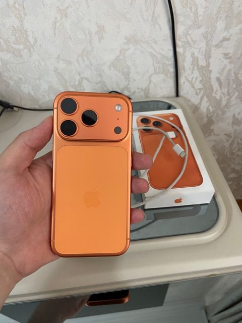 Apple iPhone 17 Pro Cosmic Orange 256GB/12GB — Bakı
