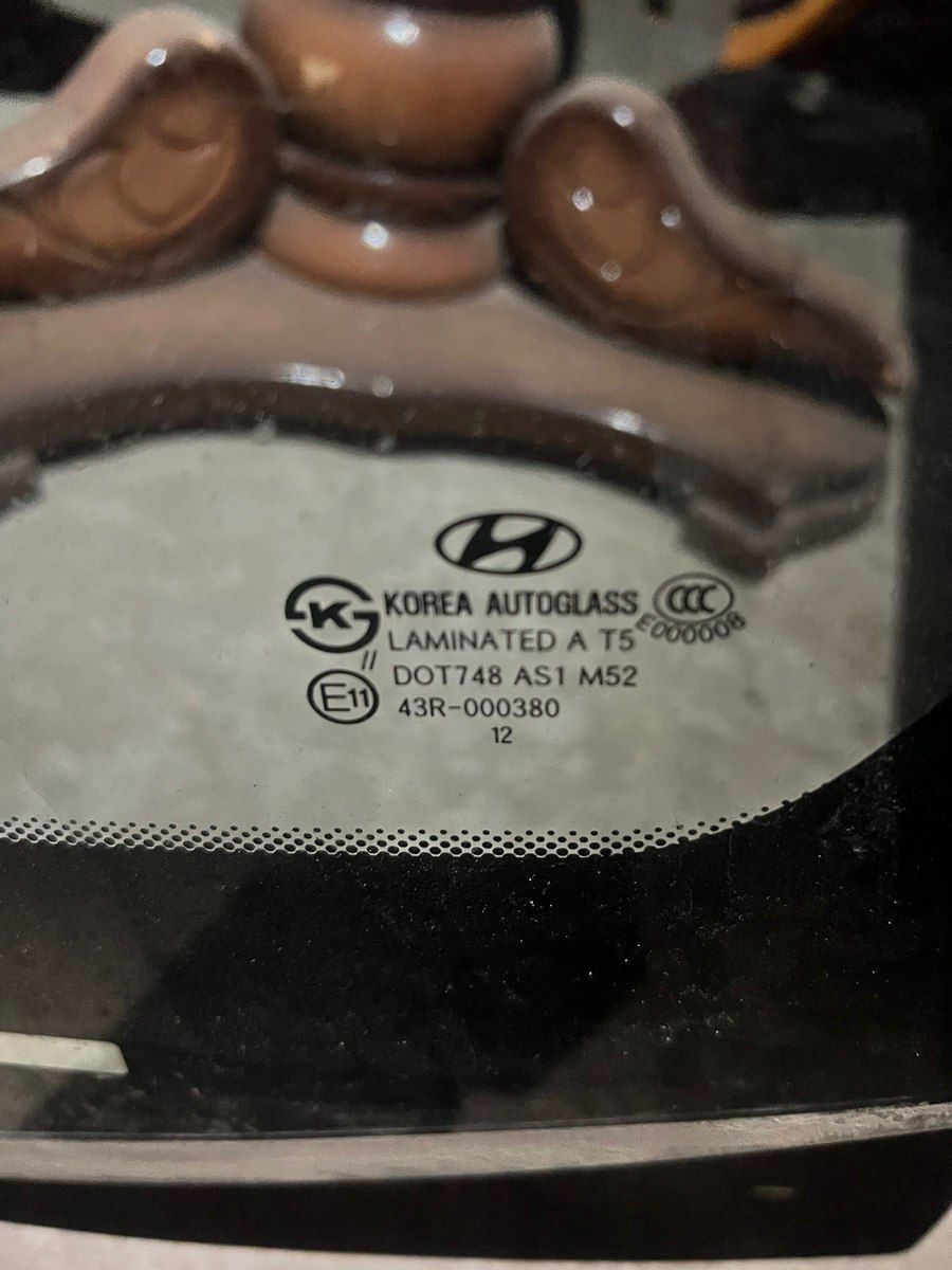 Hyundai ix35 Tucson 2010-2013 ön şüşəsi — Ehtiyat hissələri və aksesuarlar, Bakı (2)
