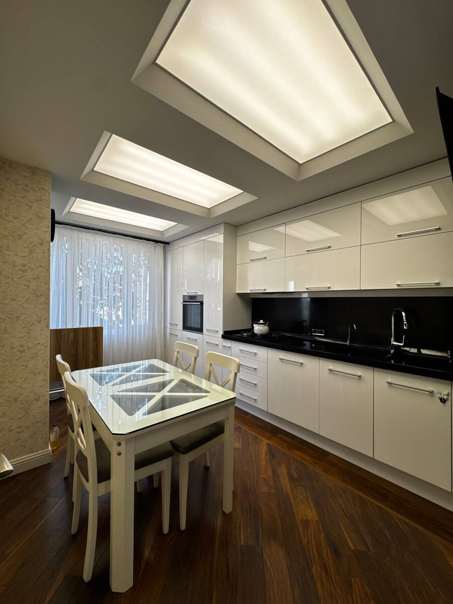 Satılır 4 otaqlı köhnə tikili 110 m² — Mənzil, Bakı (7)