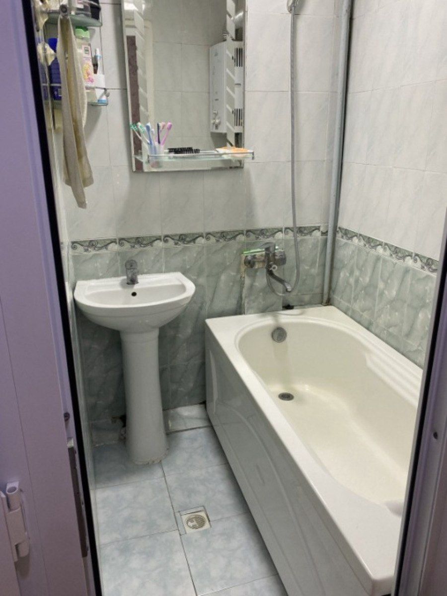 Satılır 4 otaqlı köhnə tikili 90 m² — Mənzil, Bakı (11)