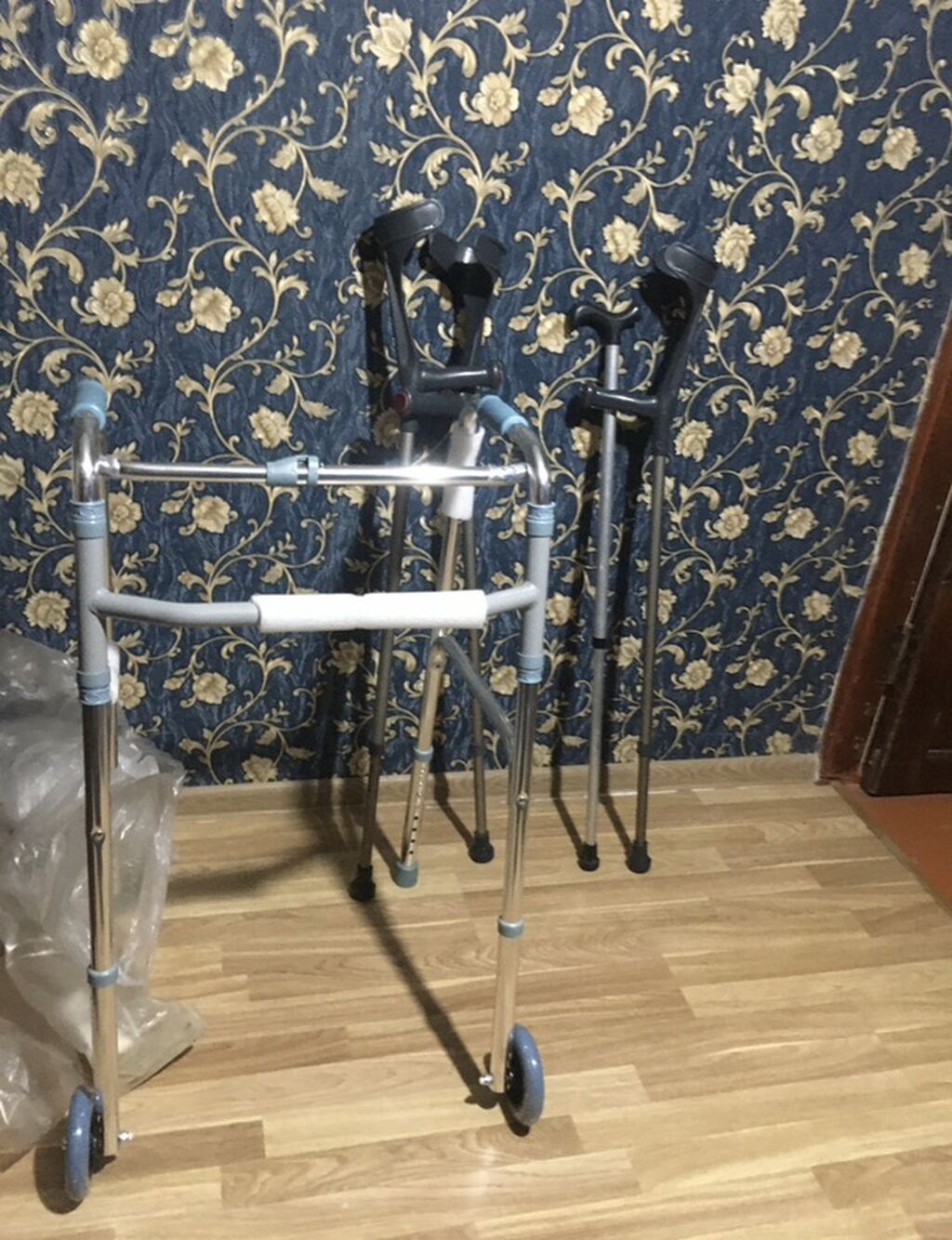 Yardımçı hərəkət vasitələri dəsti - Qoltuqağacı (2 cüt) — Kürəklər və yürüyüş aparatları, Digah (5)