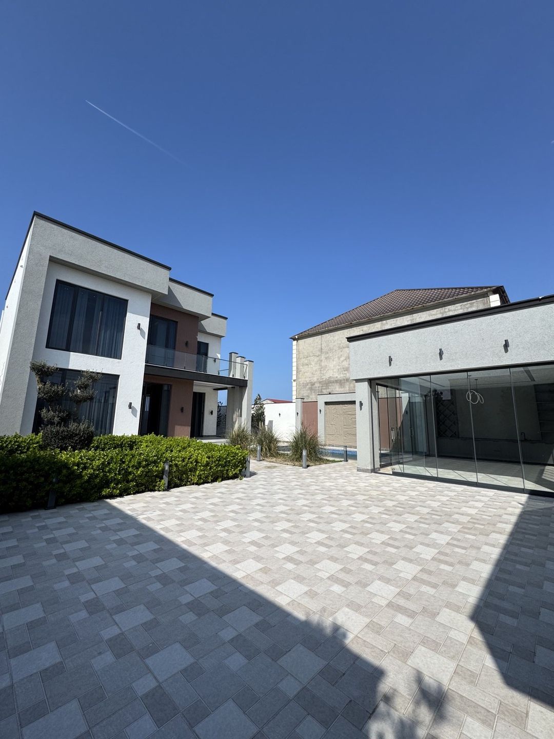 Satılır 4 otaqlı həyət evi/bağ evi 240 m² — Ev, villa, Bakı (2)