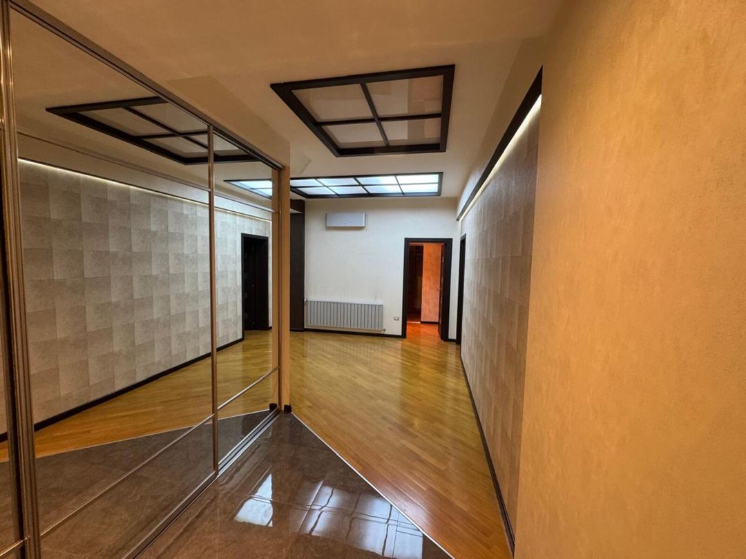 İcarəyə verilir 3 otaqlı yeni tikili 250 m² — Mənzil, Bakı (7)