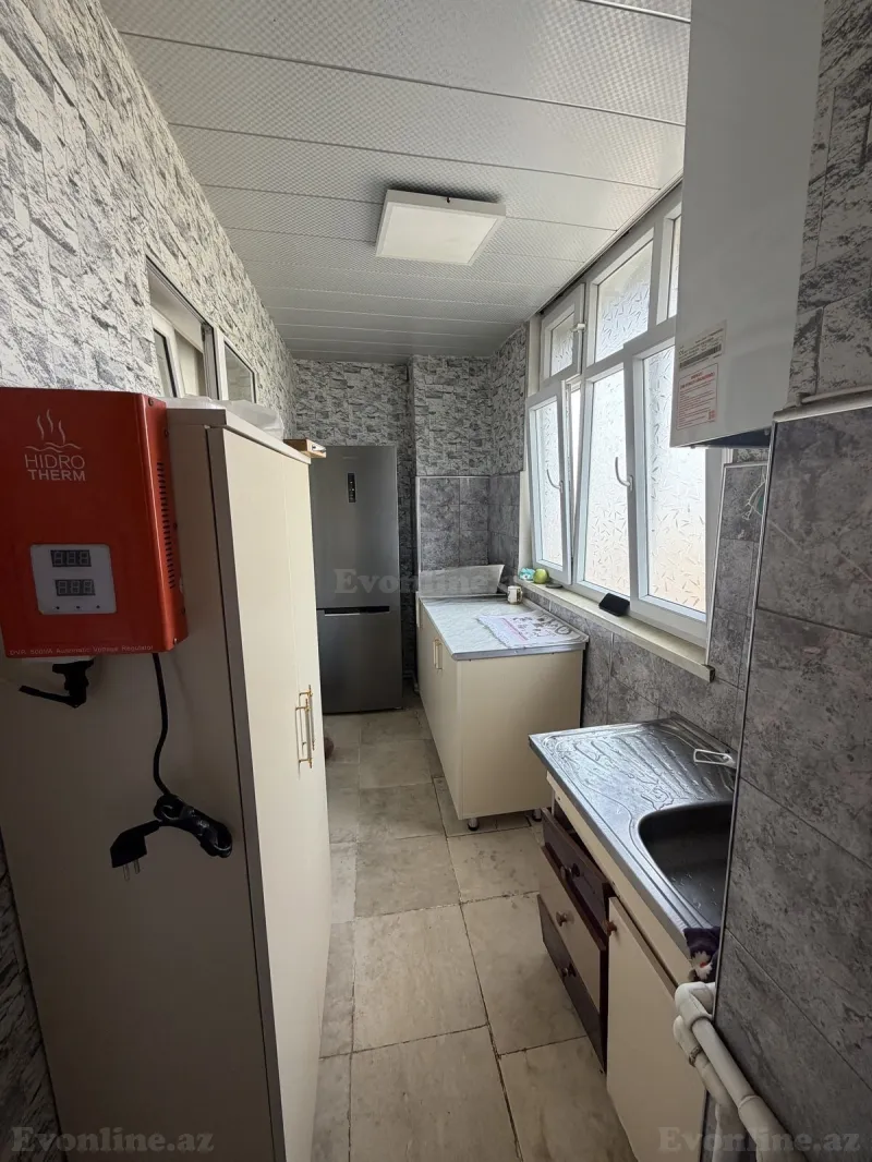 Kirayə verilir 4 otaqlı Mənzil Yeni tikili 69 m² Gəncə — Gəncə