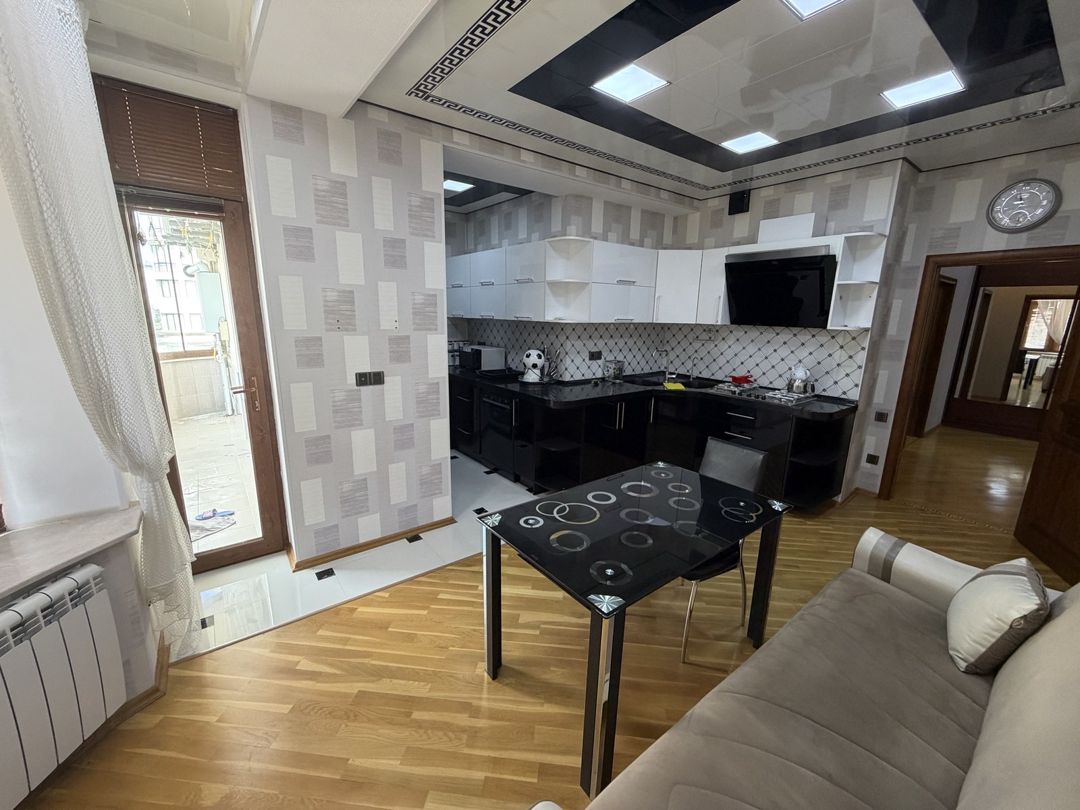 Satılır 3 otaqlı yeni tikili 168 m² — Mənzil, Bakı (6)