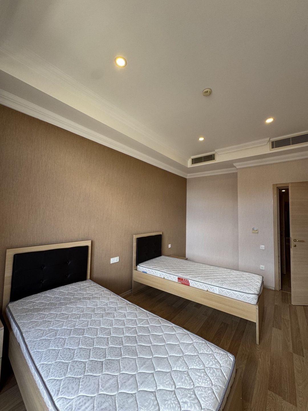 İcarəyə verilir 3 otaqlı yeni tikili 175 m² — Mənzil, Bakı (8)