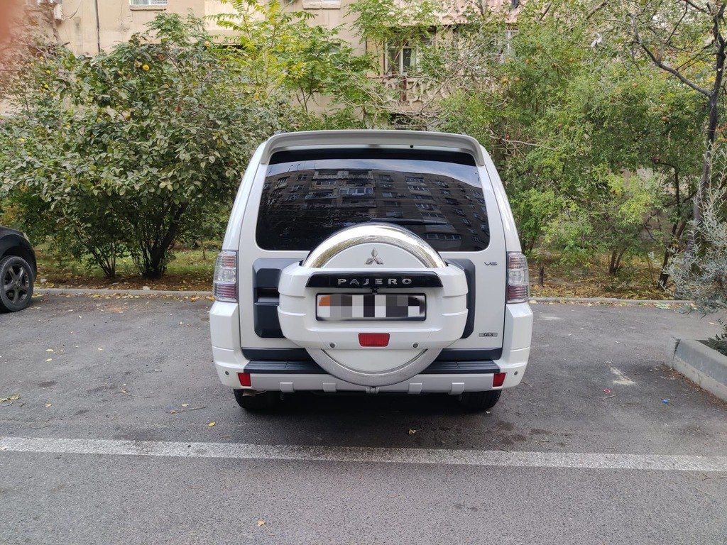 Mitsubishi Pajero, 3.5 L, 2011 il, 240 000 km 90-KL-021 — Avtomobillər, Bakı (9)