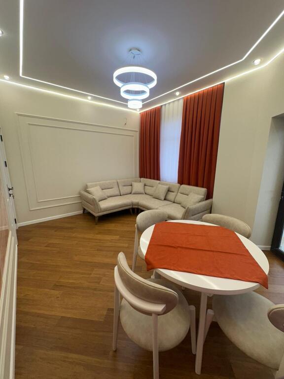 Satılır 2 otaqlı yeni tikili 75 m² — Mənzil, Bakı (2)