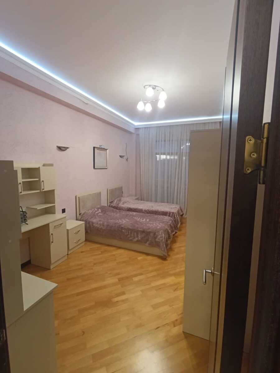 Satılır 3 otaqlı yeni tikili 160 m² — Mənzil, Bakı (7)