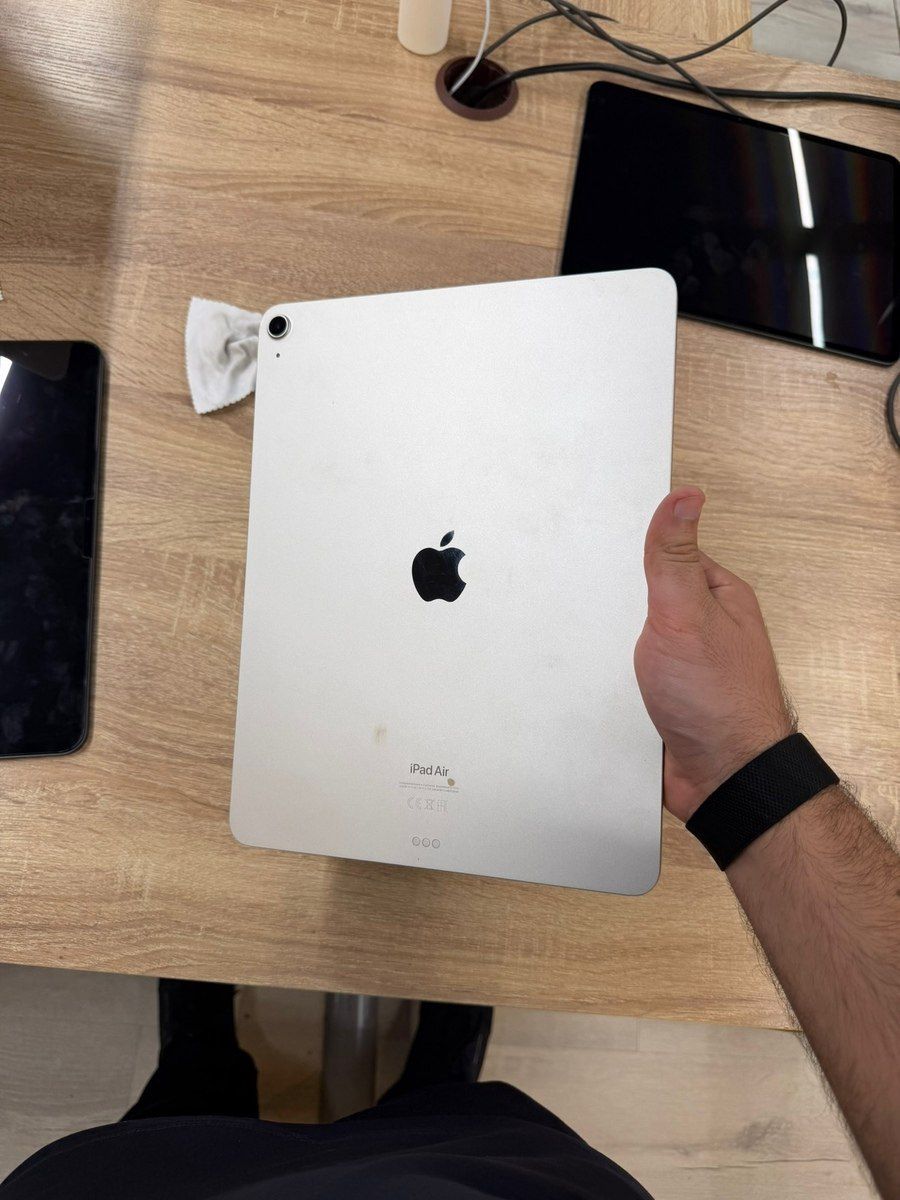 Apple İPad Air 13 İnch M2 Starlight 128GB — Planshetlər, Bakı