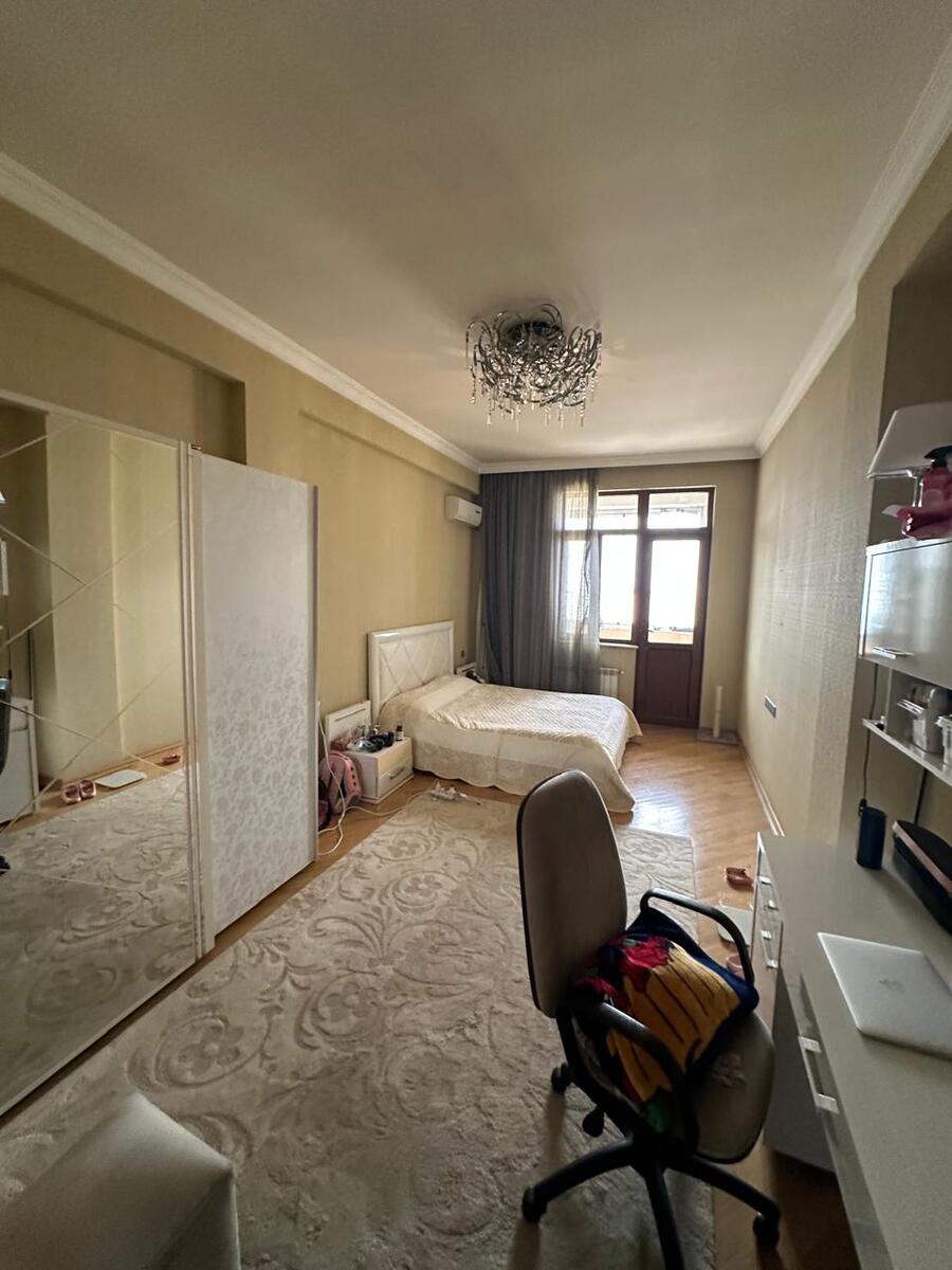 Satılır 4 otaqlı yeni tikili 231 m² — Mənzil, Bakı (11)