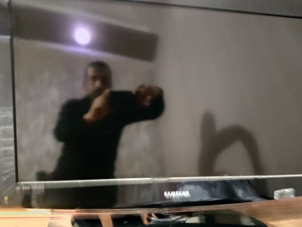 İşlənmiş Televizor Samsung LCD 32" Ünvandan götürmə — Televizorlar, Bakı