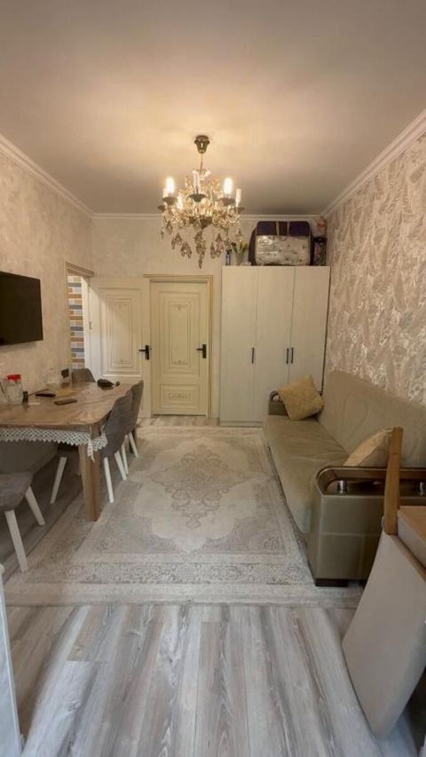 Satılır 3 otaqlı köhnə tikili 68 m² — Bakı