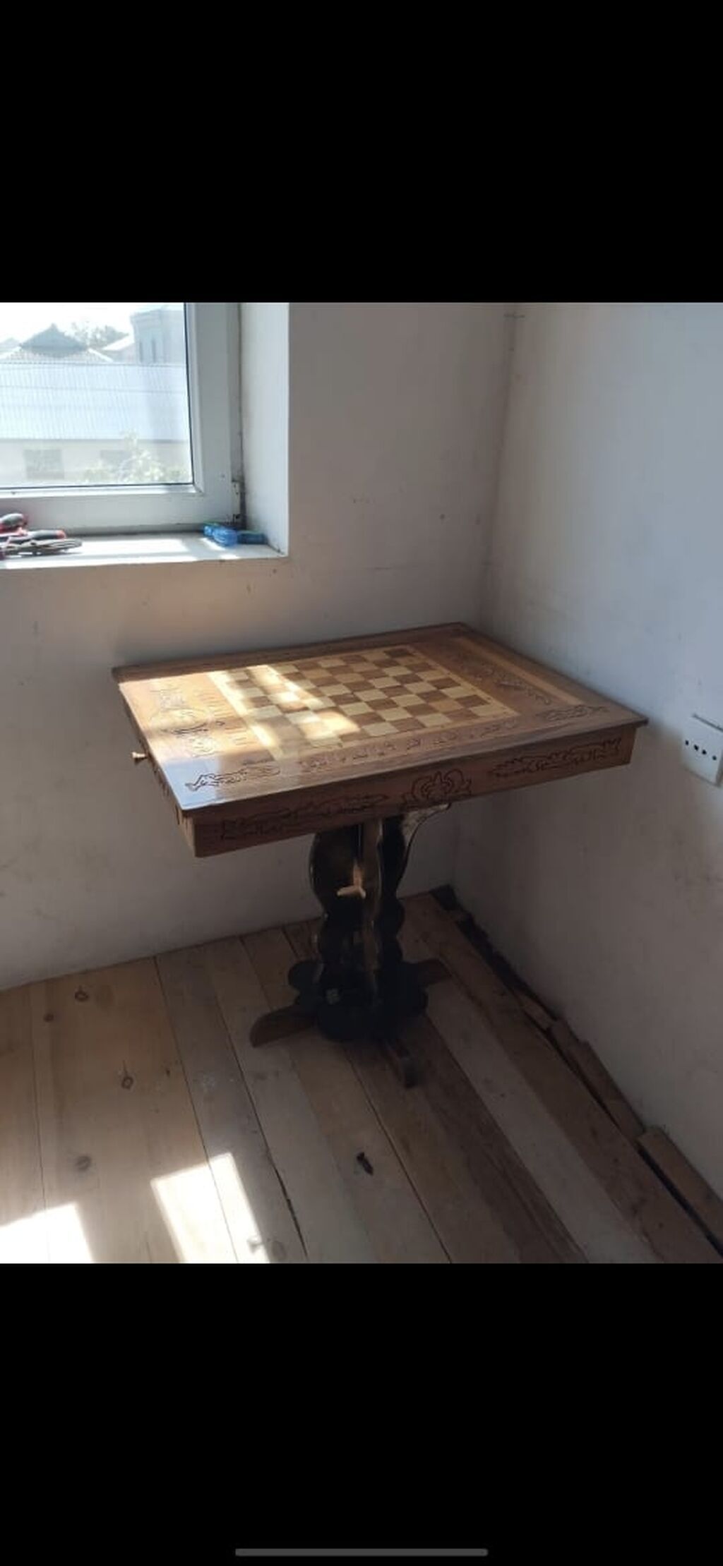 Taxta şahmat masası – əl oyma naxışlı - Material: tam taxta (üstlük — Masalar, Bakı