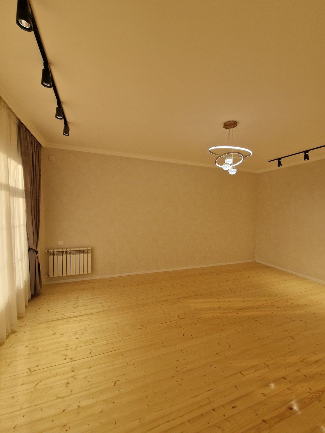 Satılır 5 otaqlı həyət evi/bağ evi 210 m² — Ev, villa, Bakı (11)