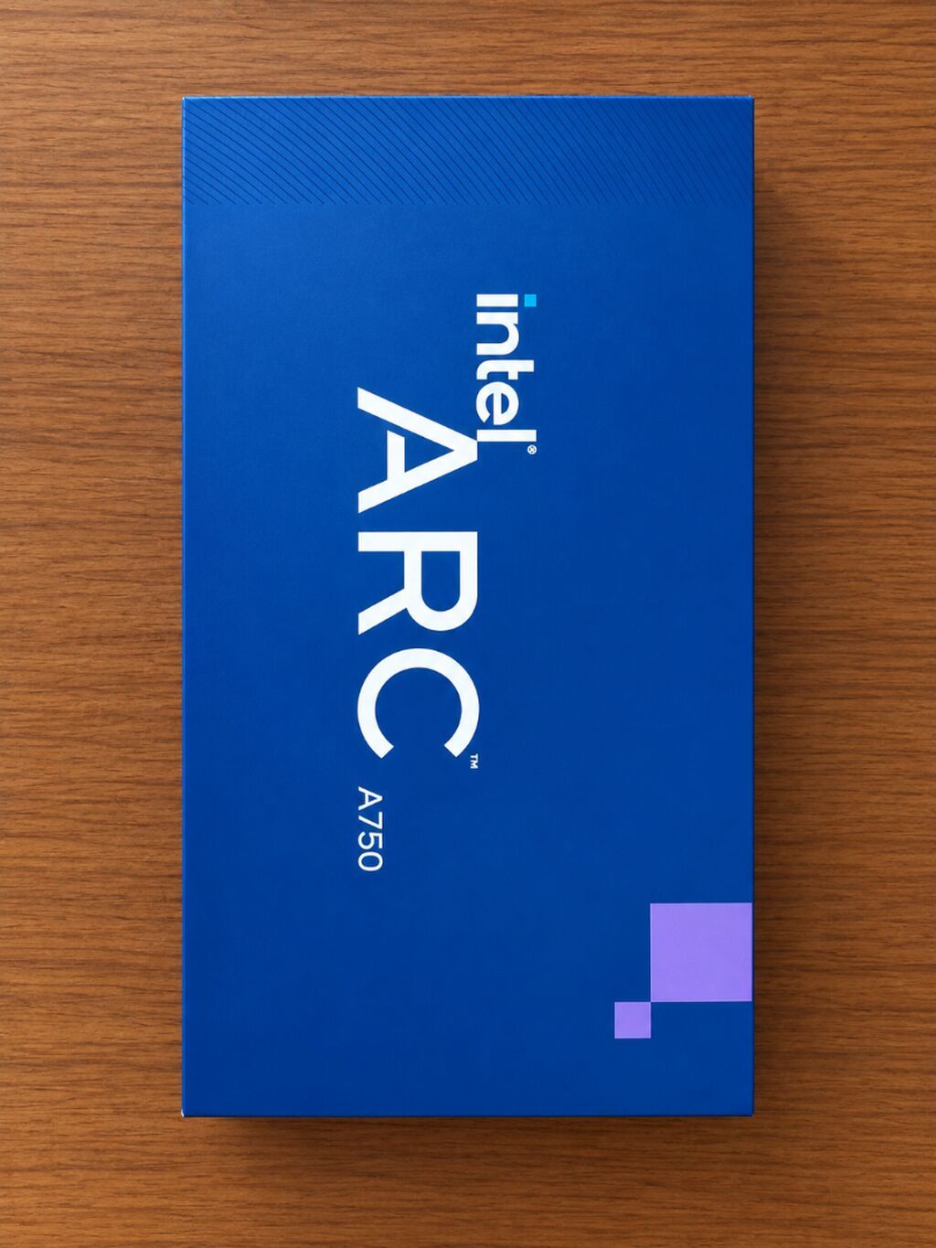 Intel Arc A750 Limited Edition 8 GB. Qəşəng və sərt metal korpus — Qrafik kartlar, Bakı (3)