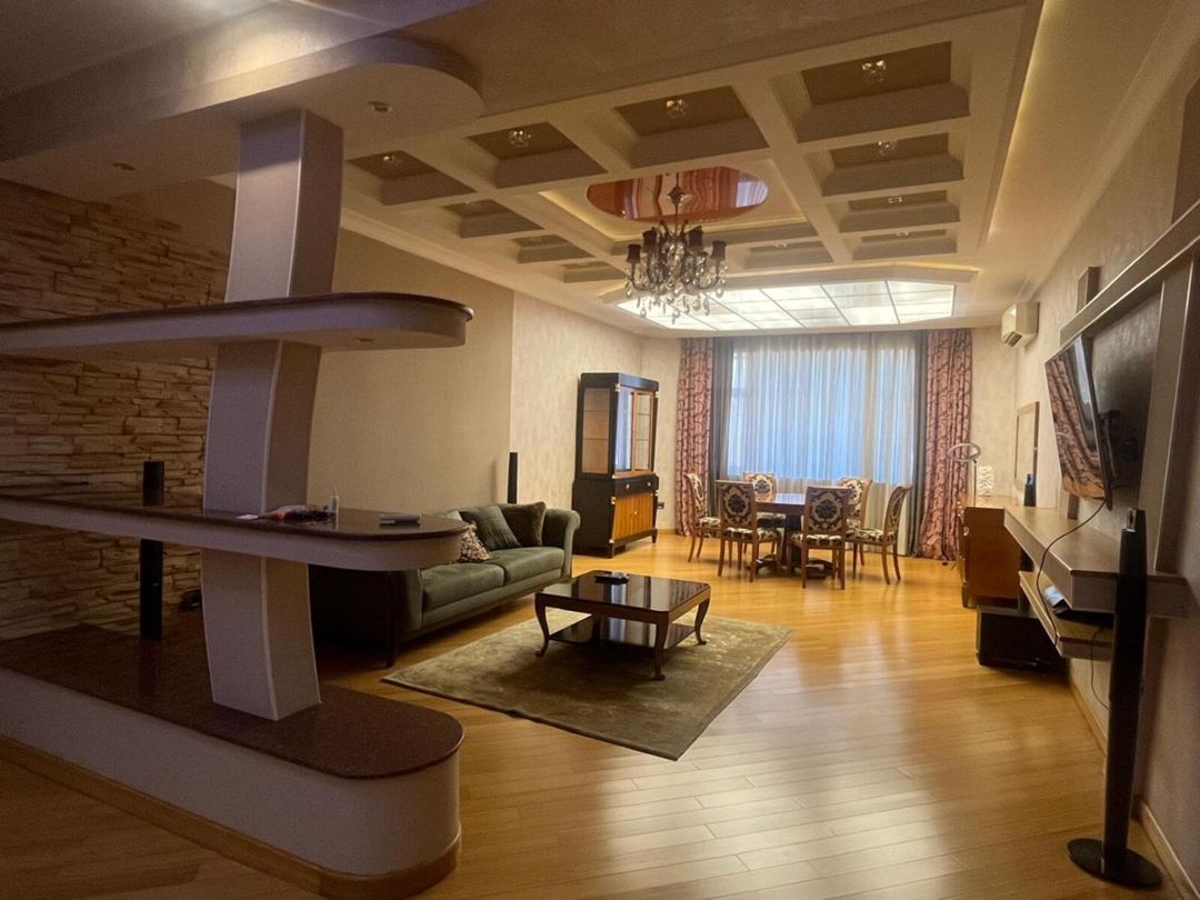 Satılır 4 otaqlı yeni tikili 190 m² — Mənzil, Bakı (4)