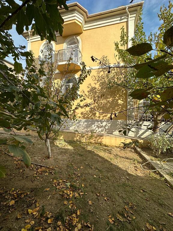 Satılır 4 otaqlı həyət evi/bağ evi 130 m² — Ev, villa, Bakı (2)