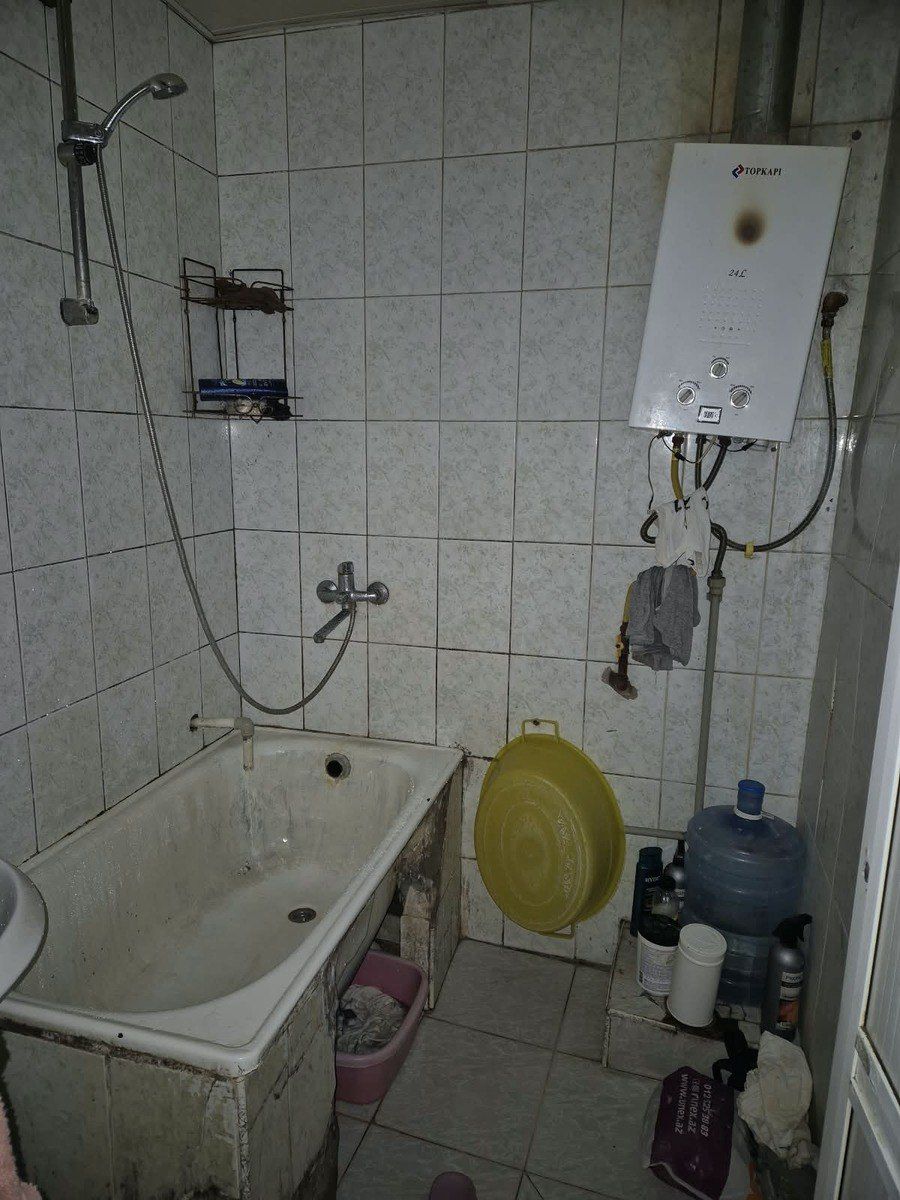 Satılır 2 otaqlı köhnə tikili 45 m² — Mənzil, Bakı (5)