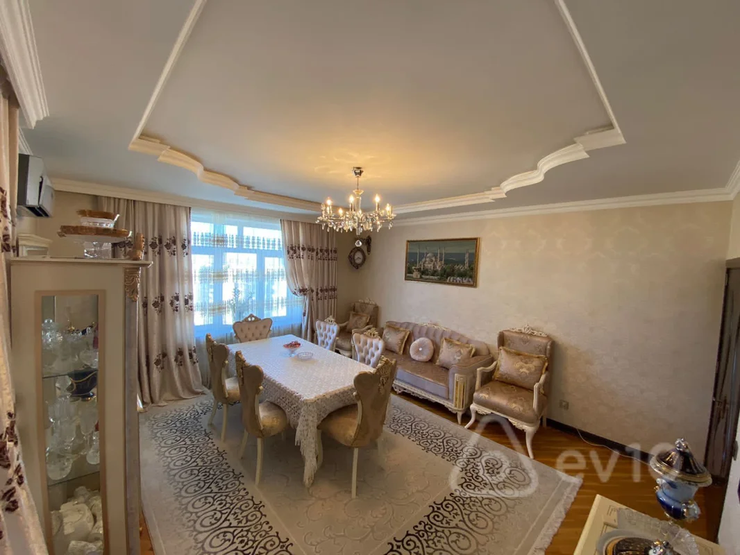 4 otaqlı mənzil, 140 m², Əsəd Əhmədov küçəsi — Bakı