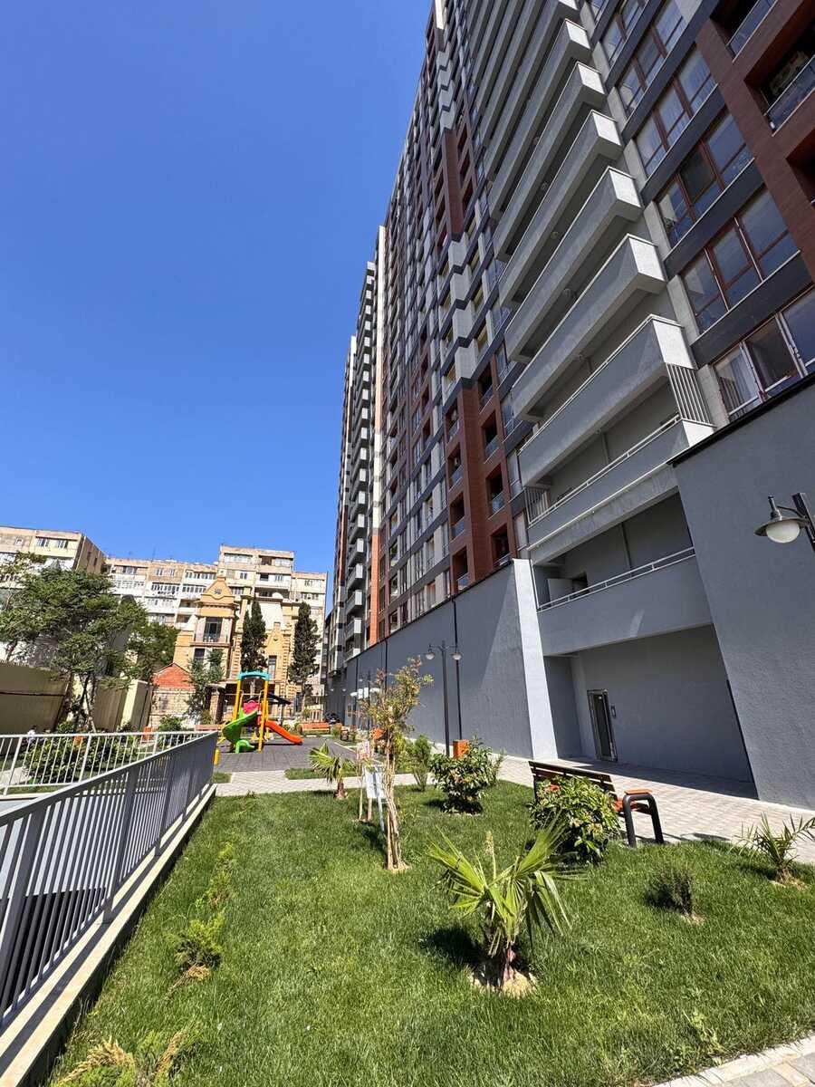 Satılır 3 otaqlı yeni tikili 100 m² — Mənzil, Bakı (2)