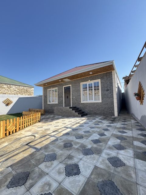 Satılır 3 otaqlı həyət evi/bağ evi 100 m² — Bakı