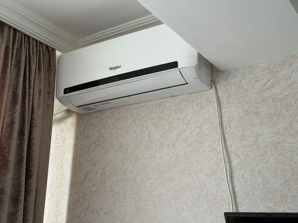 Kondinsaner 40-45kv 280 manat ünvan Məhəmmədi. MətişWhirlpool divar — Kondisioner və split-sistemlər, Digah