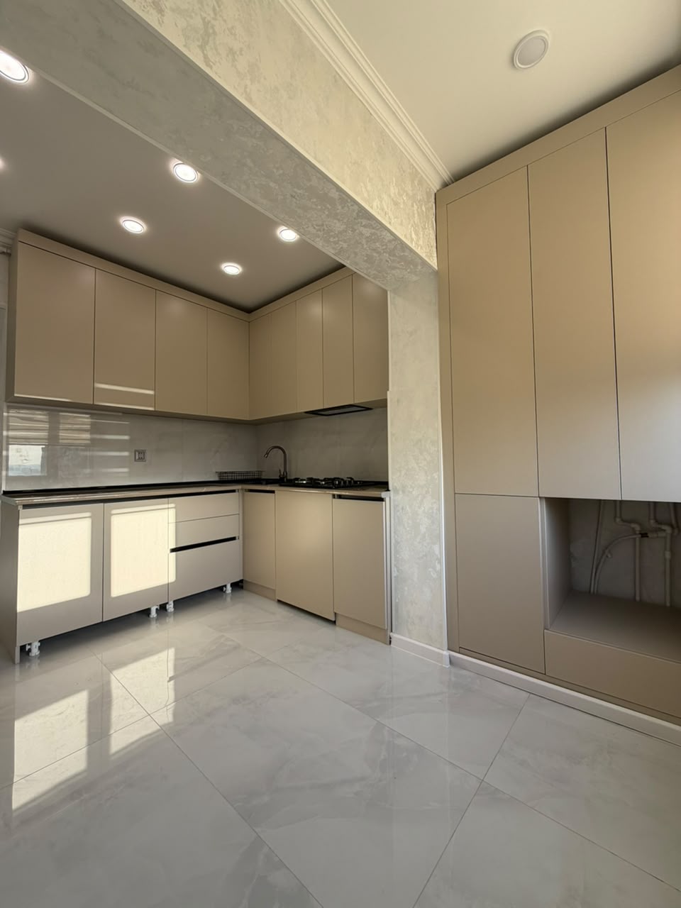 Satış: 2 otaqlı Köhnə tikili, 60 m², Nizami rayonu — Mənzil, Bakı (2)