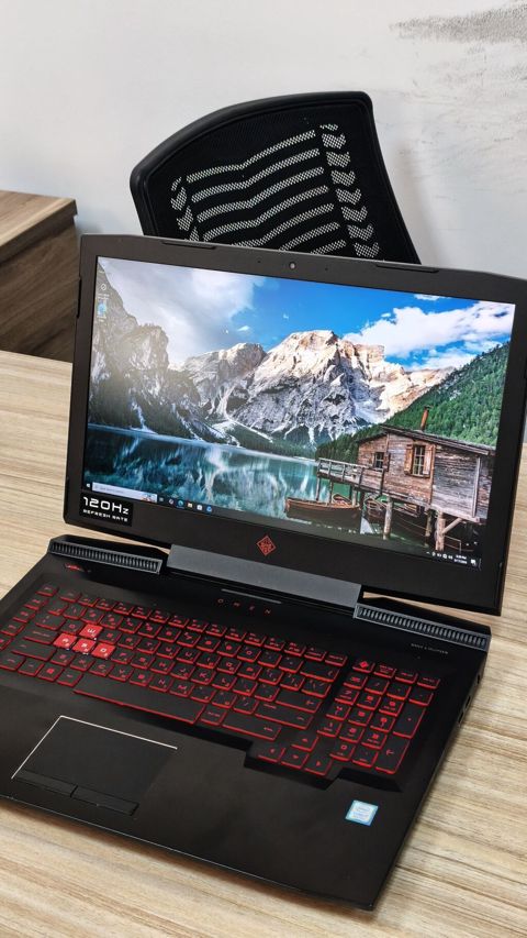 HP Omen oyun noutbuku parametrləri səkildə var - Ekran: 17.3" Full — Bakı