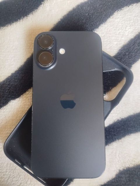 IPhone 16, 128 GB, Qara — Bakı