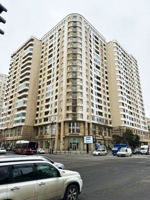 Satılır 2 otaqlı yeni tikili 110 m² — Bakı