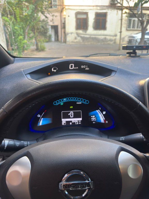 Nissan Leaf, 24 kWh, 2015 il, 39 500 km — Avtomobillər, Bakı (9)