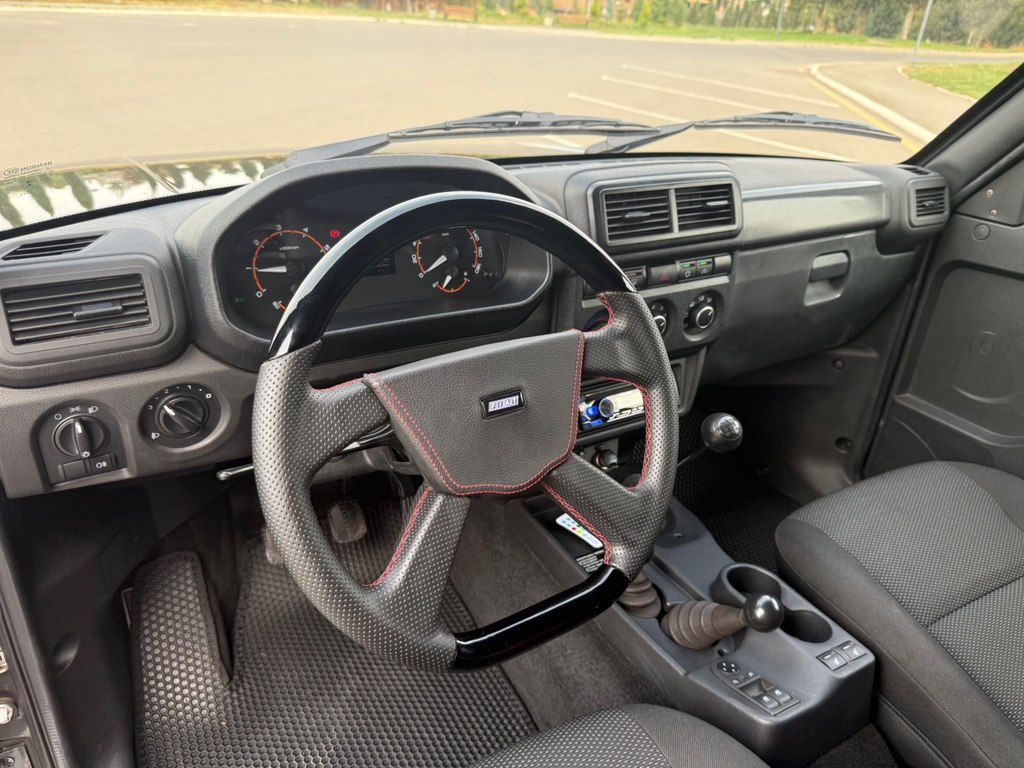 Lada (VAZ) Niva, 1.7 L, 2025 il, 12 800 km — Avtomobillər, Gəncə (7)