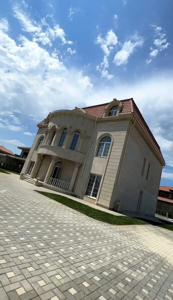 Satılır 8 otaqlı həyət evi/bağ evi 900 m² — Ev, villa, Bakı (5)