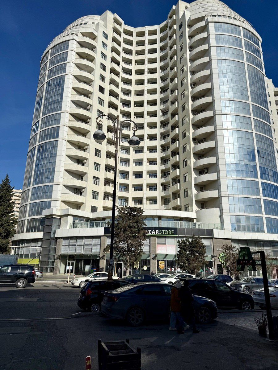 Satılır 3 otaqlı yeni tikili 167 m² — Mənzil, Bakı (2)