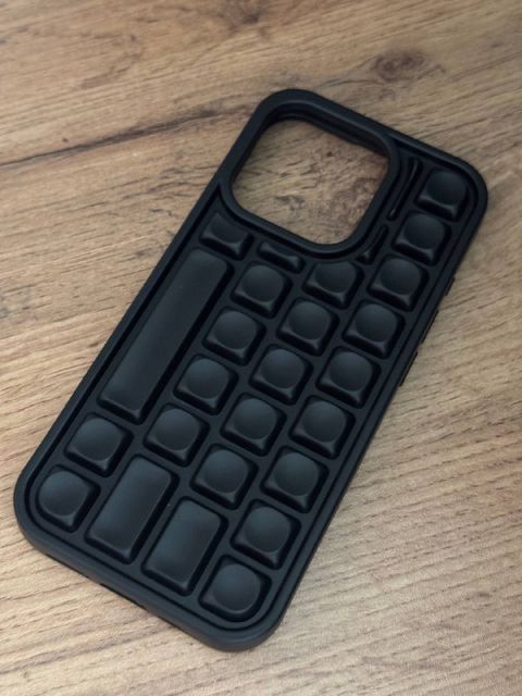 Apple iPhone 16 Pro Black Keyboard — Bakı