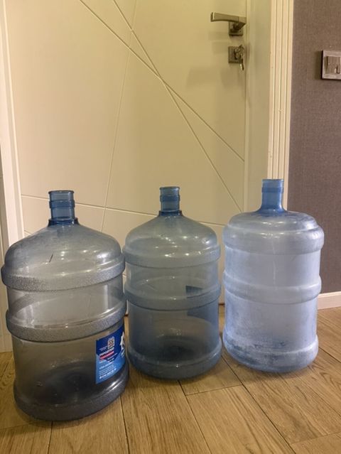 Su dispanseri üçün 3 ədəd 19 litrlik (5 gallon) böyük su qabı — Bakı