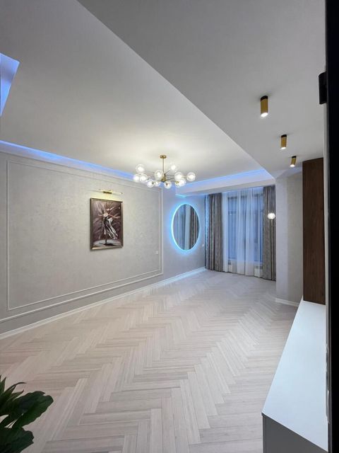 Satılır 4 otaqlı yeni tikili 130 m² — Bakı