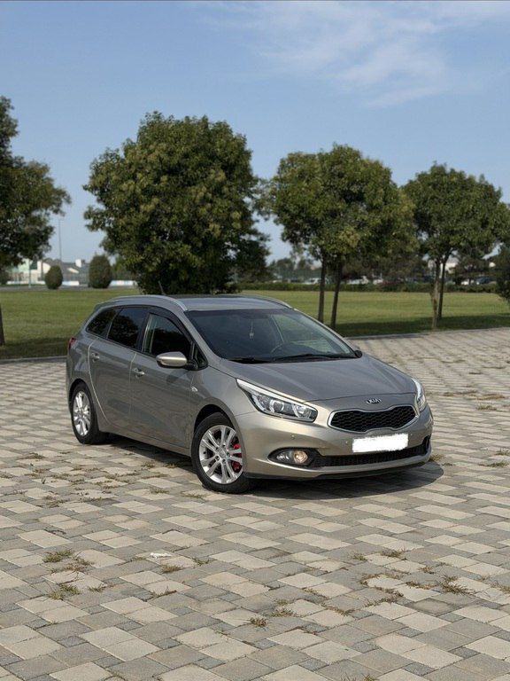 Kia Ceed SW, 1.6 L, 2012 il, 225 000 km — Avtomobillər, Bakı (3)