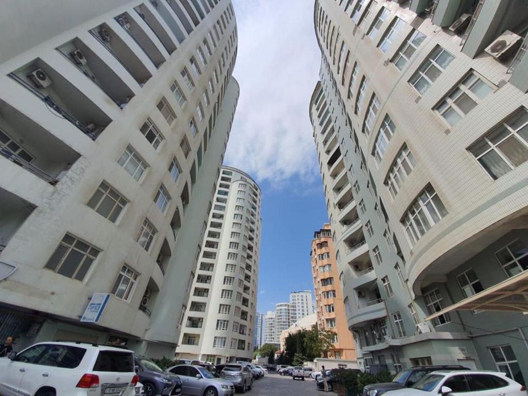 Satılır 4 otaqlı yeni tikili 540 m² — Mənzil, Bakı (2)