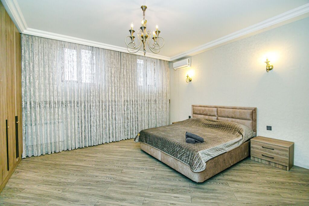 Satılır 7 otaqlı yeni tikili 210 m² — Mənzil, Bakı (11)