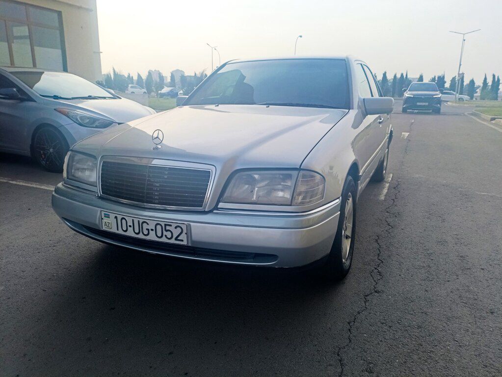 Mercedes C 180, 1.8 L, 1996 il, 287 000 km 10-UG-052 — Avtomobillər, Gəncə (4)