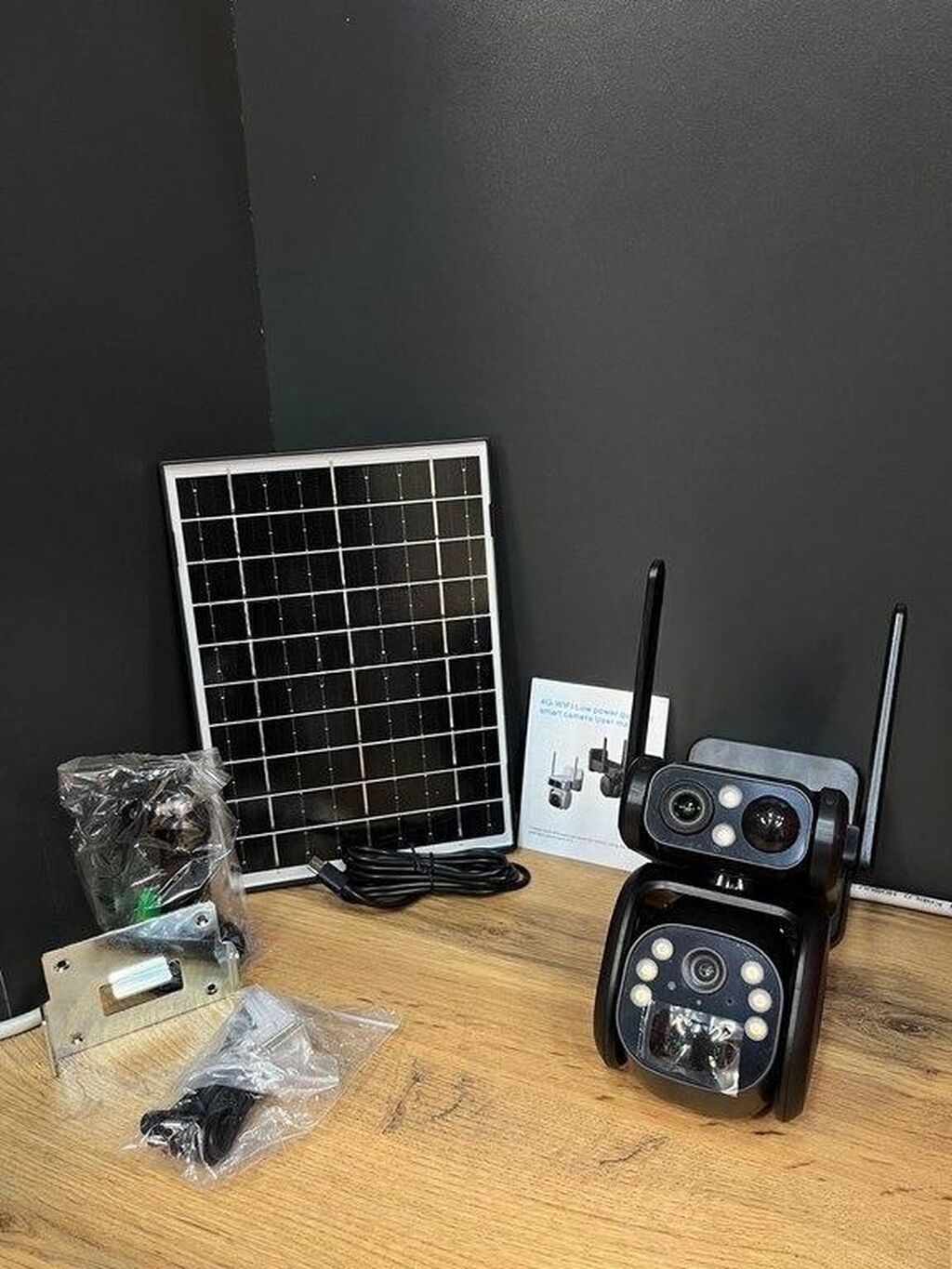 Simsiz 2 lens 4G sim kartlı kamera günəş Günəş Panelli 4G Kamera — Surveillance sistemləri, Bakı