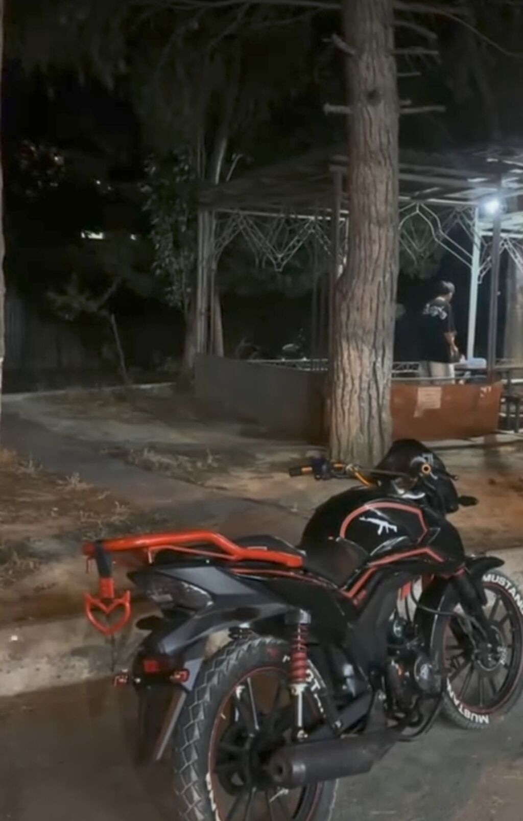 Motosiklet – şəhər və qısa məsafələr üçün praktik, idman üslublu — Motosikletlər, Bakı (4)