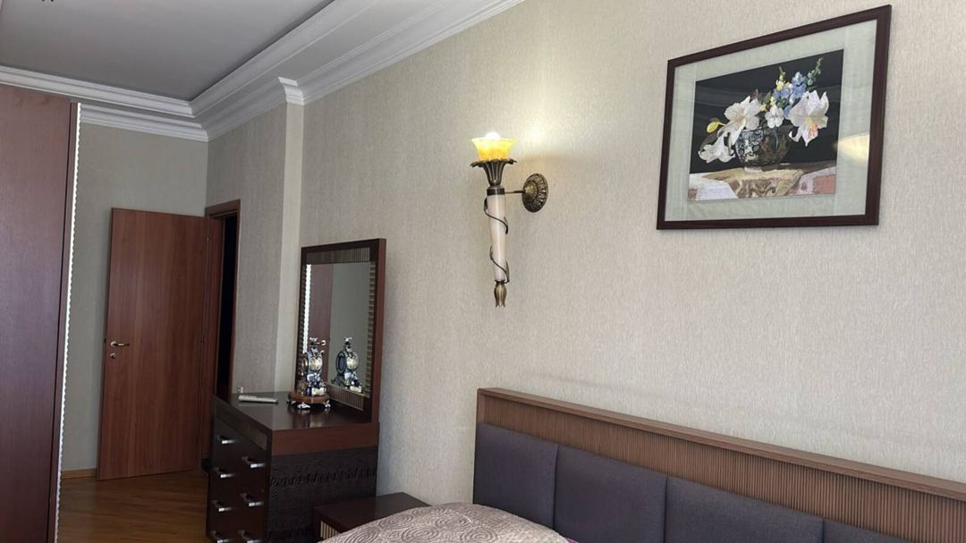 İcarəyə verilir 4 otaqlı yeni tikili 196 m² — Mənzil, Bakı (6)