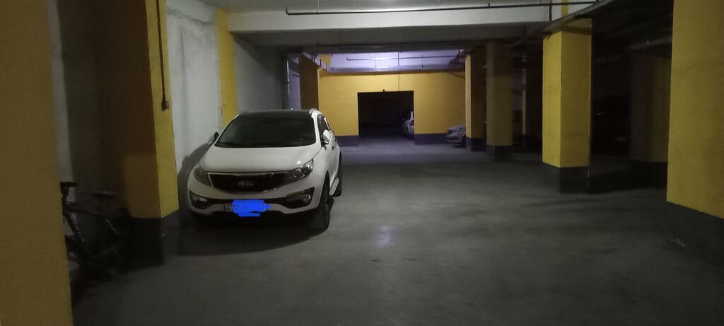 Qaraj 300 azn Azadlıq metrosu Yeni tikilinin qarajında.Aylıq İcarıyə — Garaj, Bakı (7)