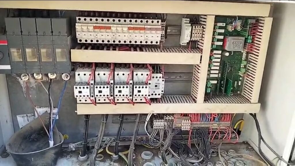 Rhoss 140KWt -4 kompressorlu 2 konturlu. Hər konturda 2 kompressor — Soyuq avadanlığı, Bakı (2)