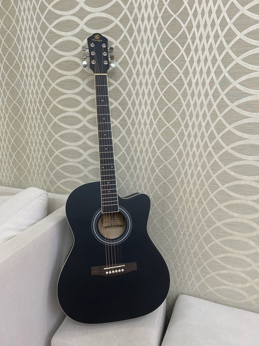 Grape akustik gitarası — Musiqiə alətləri, Bakı