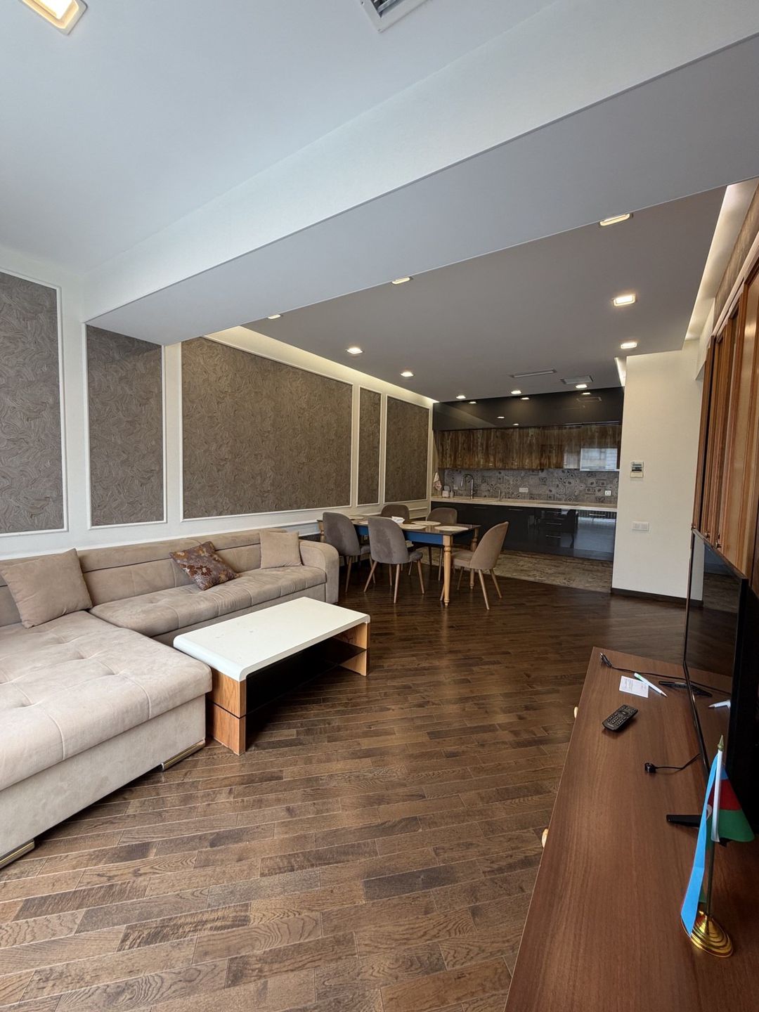 İcarəyə verilir 3 otaqlı yeni tikili 120 m² — Mənzil, Bakı (3)