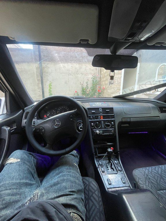 Mercedes C 220, 2.1 L, 2004 il, 400 000 km — Avtomobillər, Bakı (4)